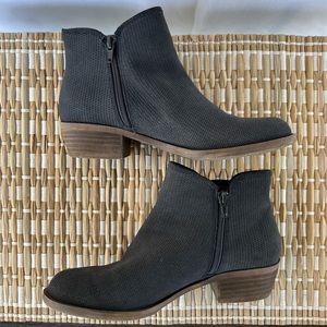 KENSIE Gerona Dark Gray Perforated Suede Leather Heeled Ankle Boots Woman's 8M